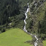 Hotell Mittagskogel Pitztal 4*