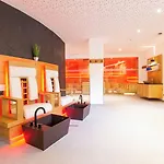 Hotell Mittagskogel Pitztal