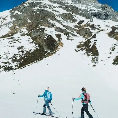Hotel Mittagskogel Pitztal 4*