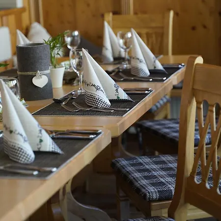 Mittagskogel Pitztal Hotel