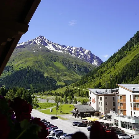 Mittagskogel Pitztal 4* Sankt Leonhard im Pitztal