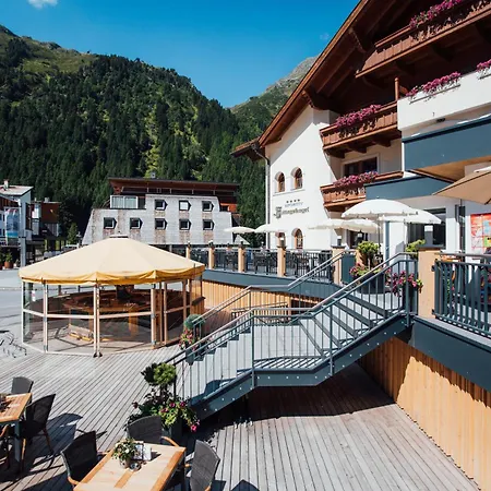 Hotel Mittagskogel Pitztal
