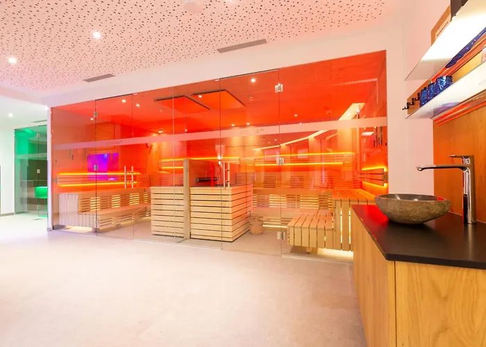 Mittagskogel Pitztal 酒店