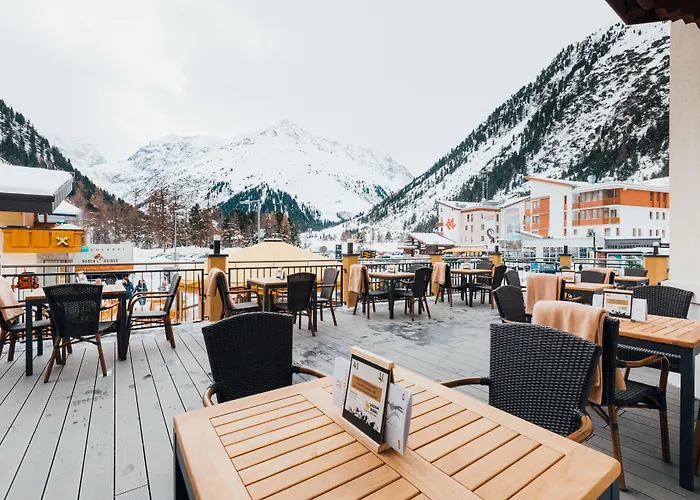 Mittagskogel Pitztal 4* 皮茨河谷圣莱昂哈德