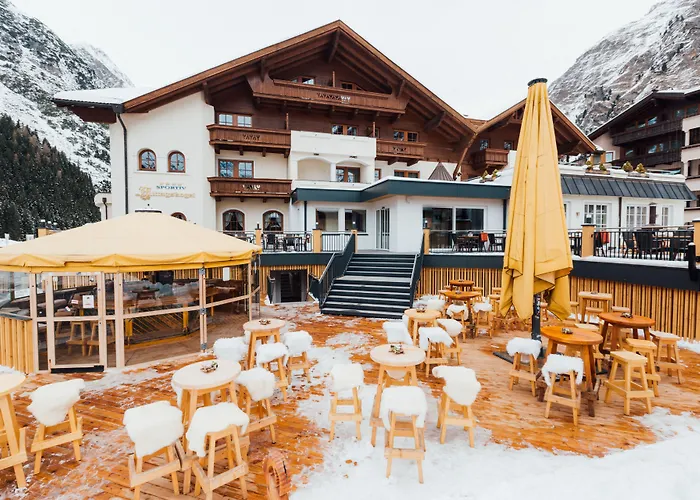 Mittagskogel Pitztal 酒店 皮茨河谷圣莱昂哈德