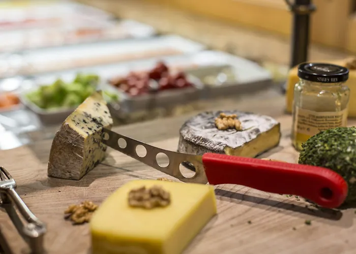 酒店 Mittagskogel Pitztal 皮茨河谷圣莱昂哈德